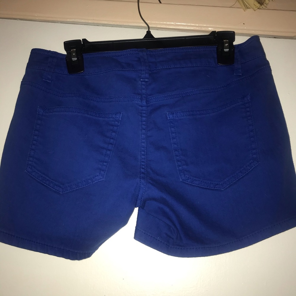 Shorts - Picture 2 of 2